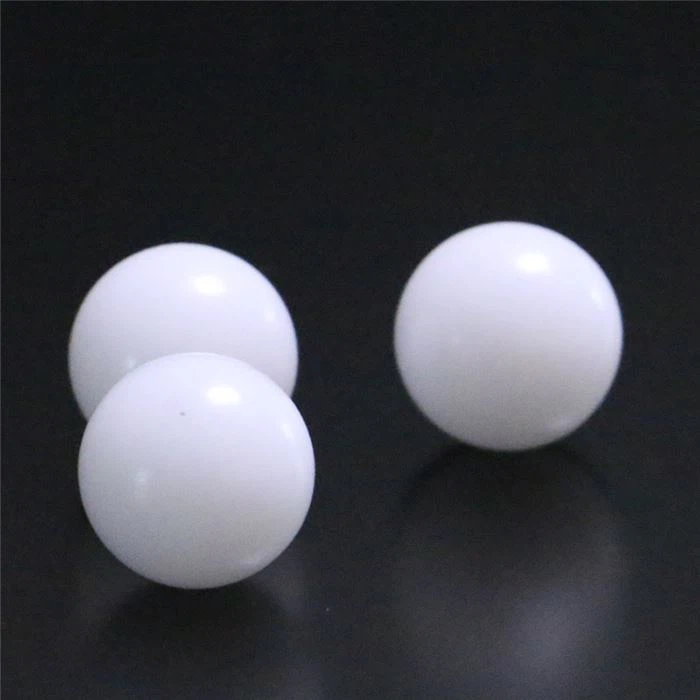 Pom plastična kroglica